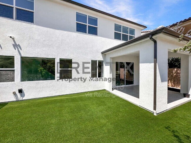 Building Photo - 19206 Blackthorn Dr