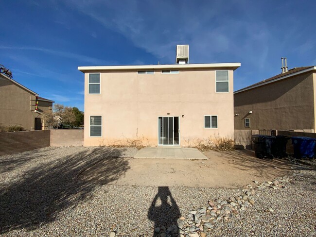 Building Photo - 4 Bedroom Home Available In Ventana Ranch!