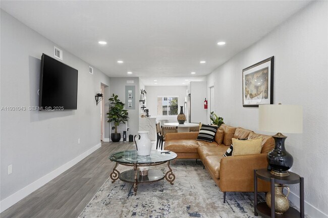 Building Photo - 1590 NW 38th St