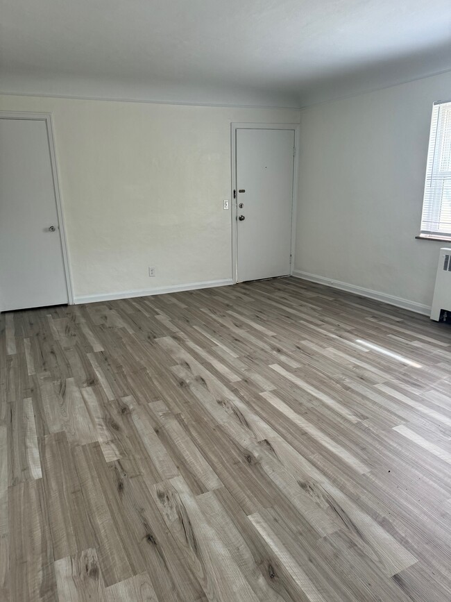 Building Photo - 3148 Werk Rd