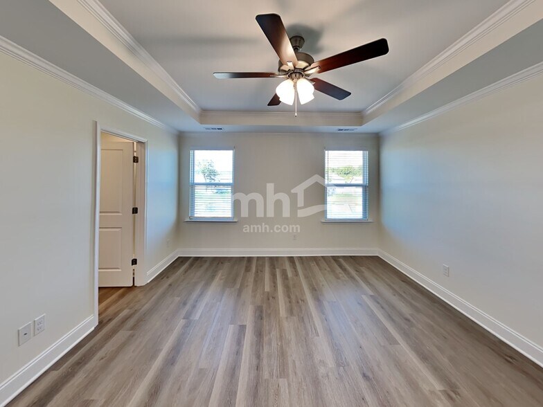 Building Photo - 5316 Trust Dr