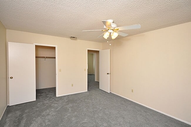 Building Photo - Bright Two-Story 3BR Condo with Spacious F...