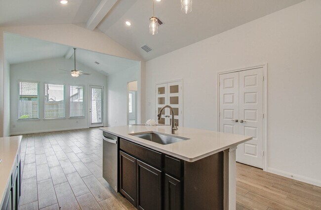 Building Photo - 24811 Harrow Mdw Dr
