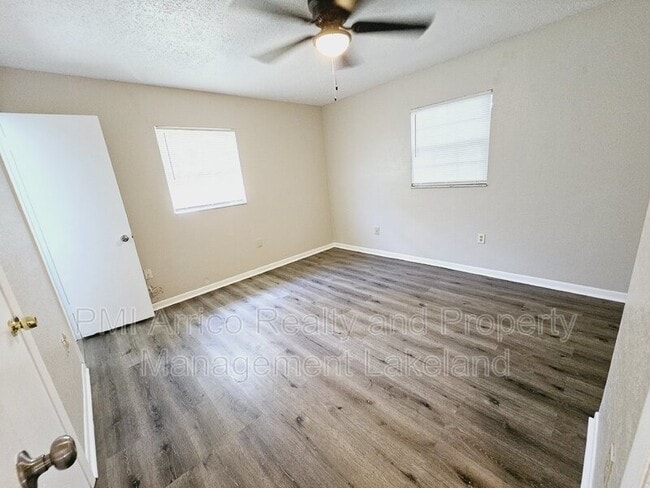 Building Photo - 4715 Kanoy Dr