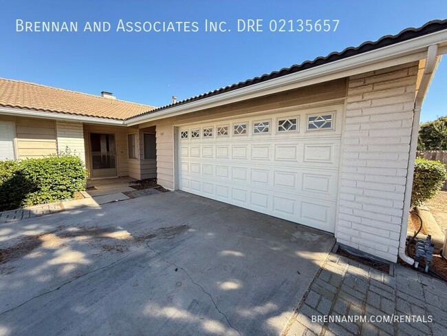 Building Photo - Stunning 3-Bed Home in Bonita with Mountai...