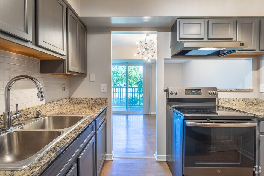 The Lake Shore Apartments 2500 Lakeshore Blvd Ypsilanti MI 48198