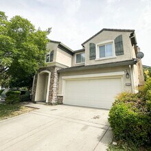 Building Photo - North Natomas- 3 Bed 2.5 bath 2 Car Corner home