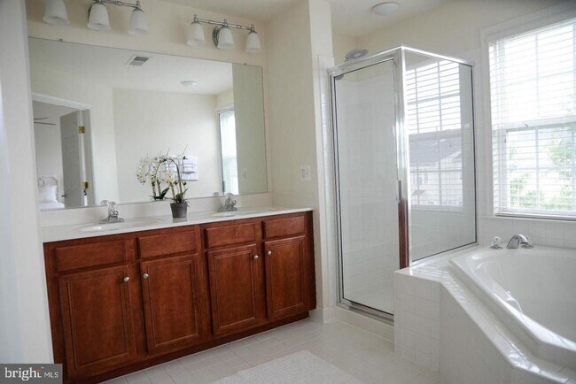 Building Photo - 41898 Cinnabar Square