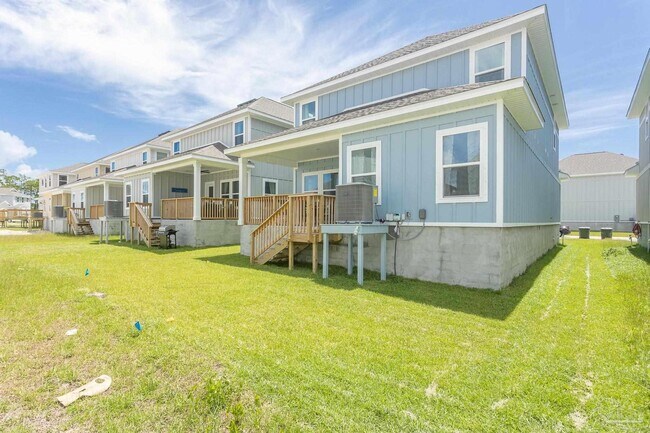 Building Photo - 14342 Gardenglen Dr