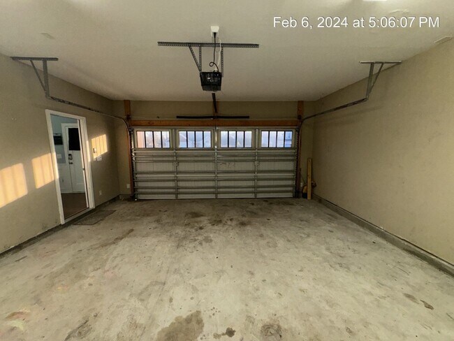 Building Photo - 118 Blackhawk Lane