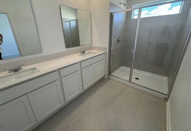 Building Photo - Charming 3-Bed Townhouse Retreat with 2.5 ...