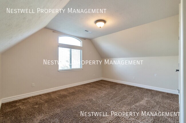 Building Photo - 10252 Eden Crest Rd