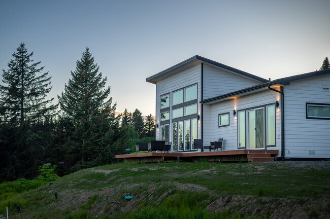 Building Photo - 833 Linstrang Wy