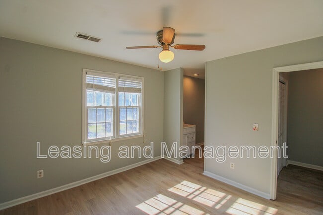 Building Photo - 679 Williamson Dr