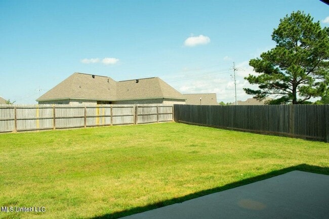 Building Photo - 3 Bed/2 Bath Home in Woodscope of Oakfield