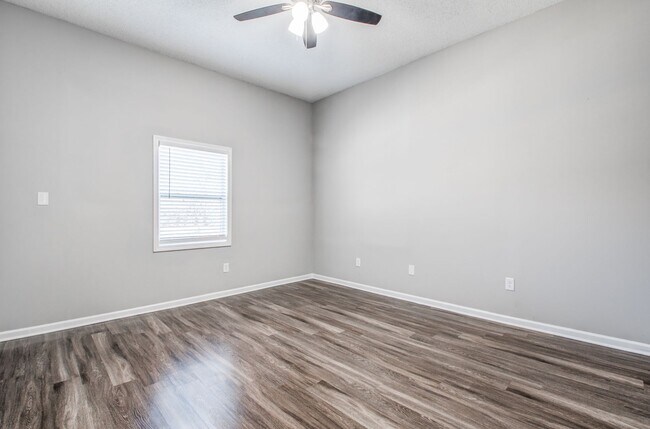 Building Photo - Beautiful Home For Rent!