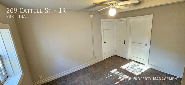 Building Photo - Available! 1st Floor: 2 Bedroom/ 1 Bathroo...