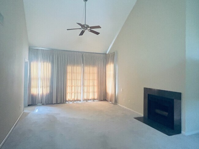 Building Photo - 4144 Greystone Way