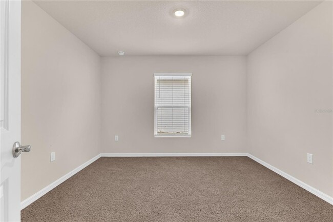 Building Photo - 2924 NE 20th Ter