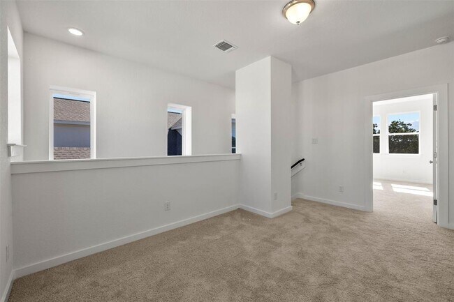 Building Photo - 176 Alicante Ln
