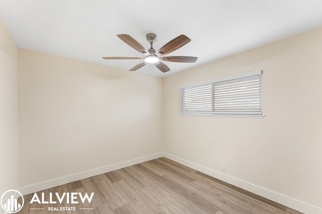 Building Photo - Beautifully Renovated 3-Bedroom Home in Huntington Beach!