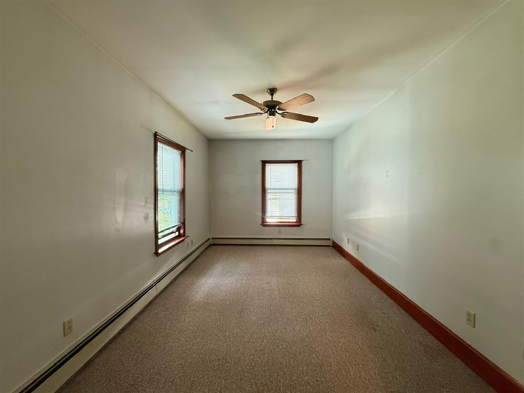 Building Photo - 25 Putnam St