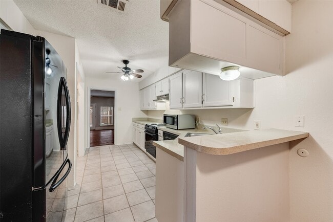 Building Photo - 1817 Crooked Ln