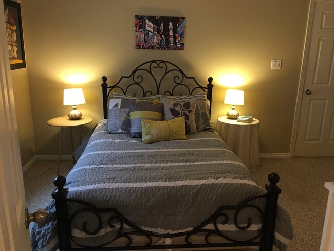 Building Photo - 1622 Cohn St