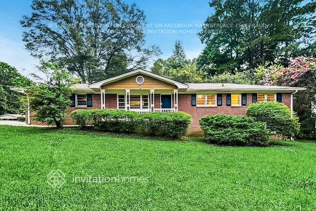 Building Photo - 1321 Laura Ln