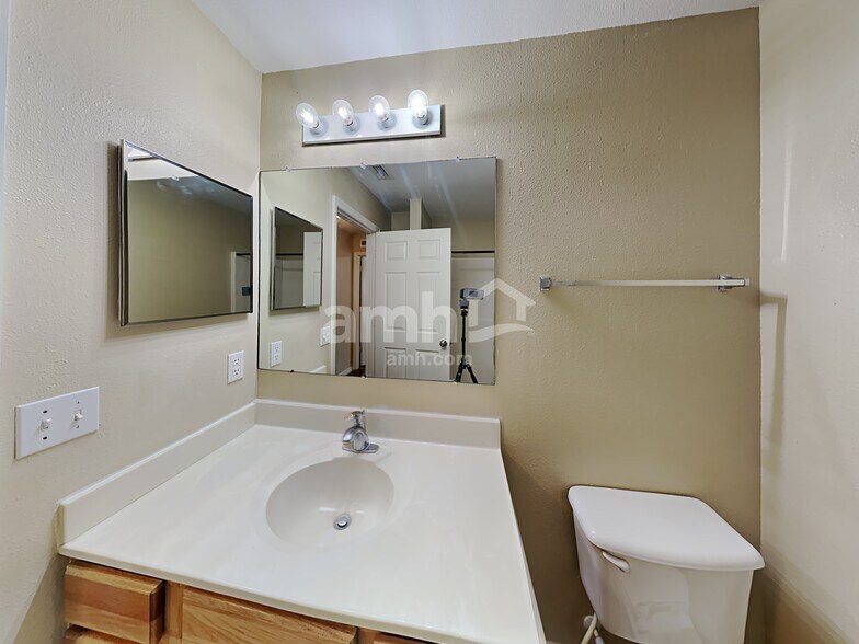 Building Photo - 6407 Tabogi Trl