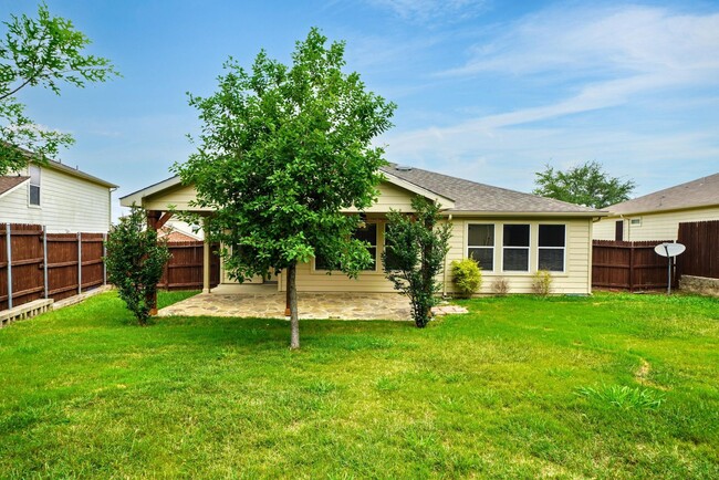 Building Photo - Charming 3-Bedroom Home in Schertz - Great...