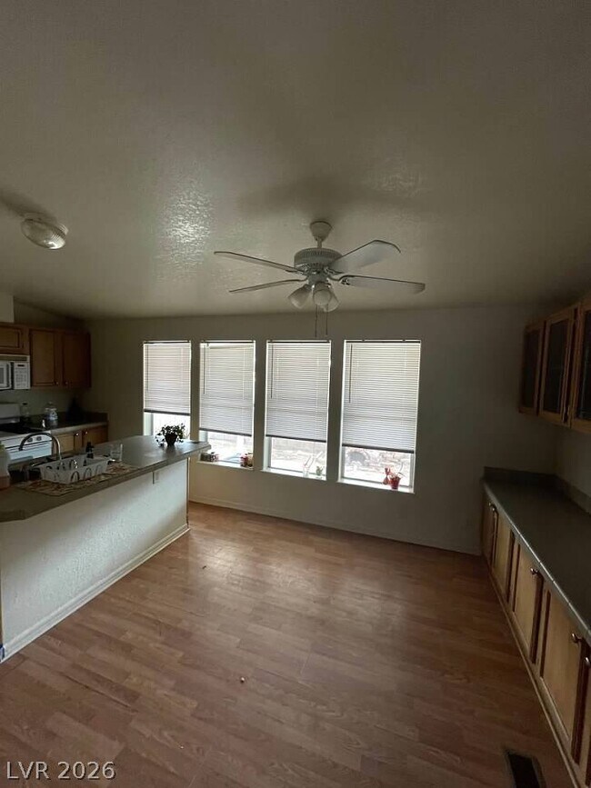 Building Photo - 3560 Estes Park Dr