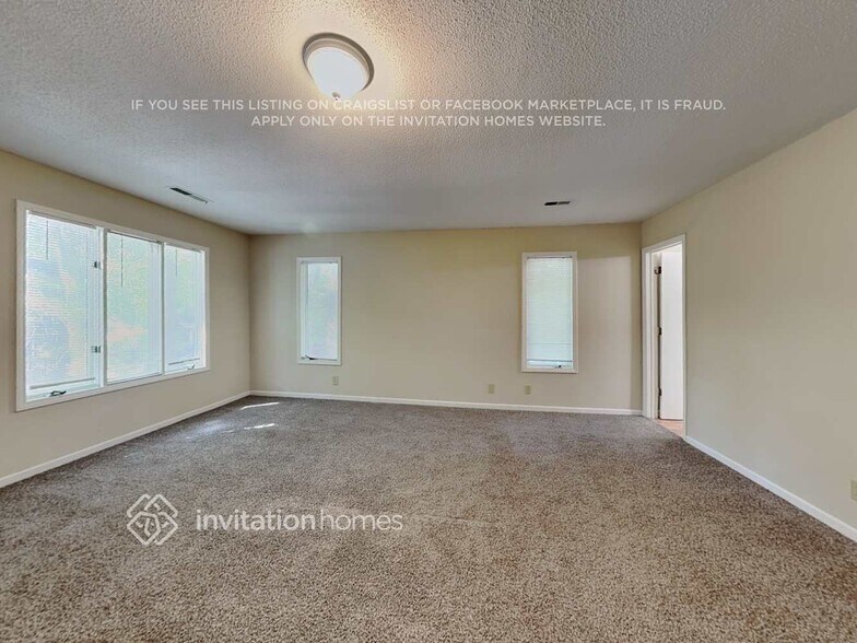 Building Photo - 2695 Merry Oaks Trail
