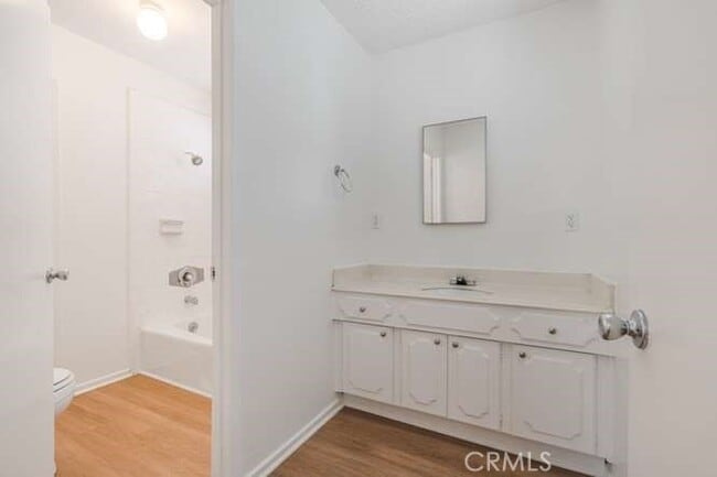 Building Photo - 6575 Cleomoore Ave