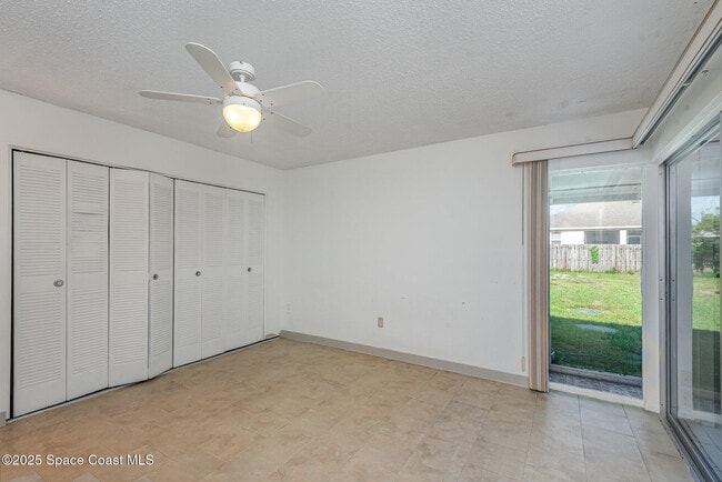 Building Photo - 261 Edgewater Ave SE