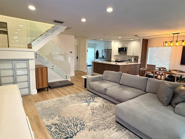 Building Photo - 6420 NW 109th Ave