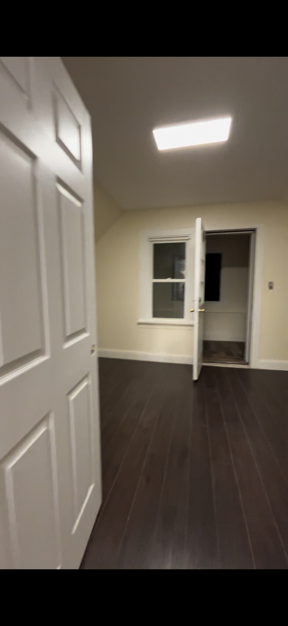 Building Photo - 1829 Van Vranken Ave