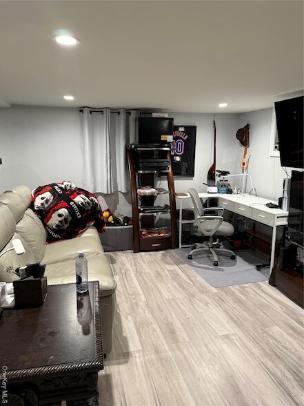 Building Photo - 10 Hillside Terrace