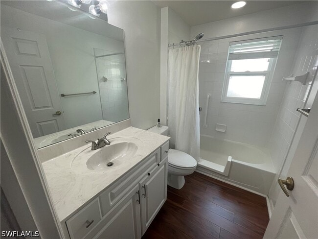 Building Photo - 5708 Greenwood Cir