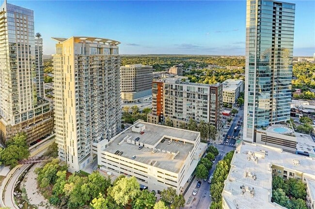 Building Photo - 301 West Ave