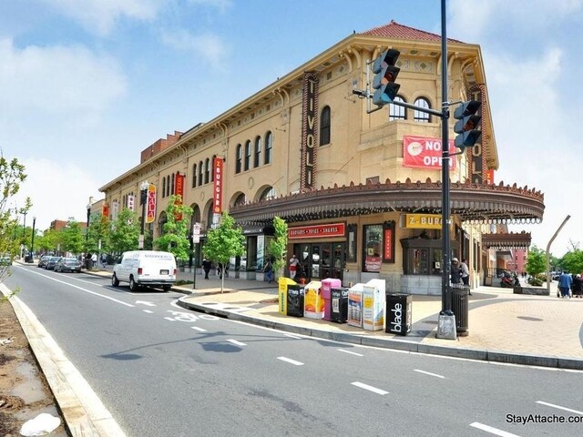 Building Photo - 1514 Newton St NW