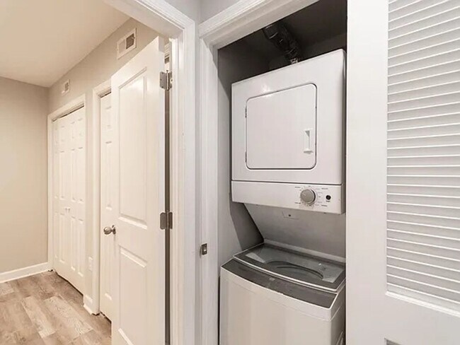 Building Photo - 111 Rhode Island Ave NW