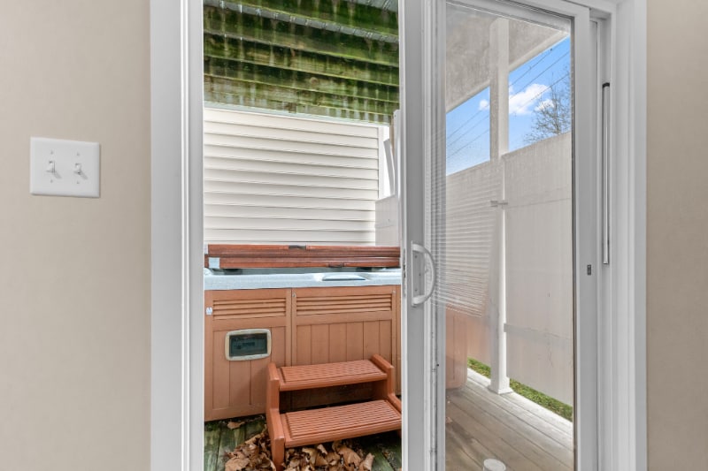 Building Photo - 9905 Bay Ct Ln