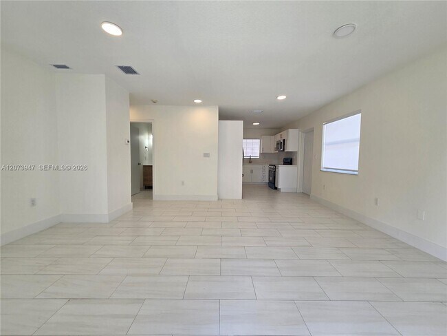 Building Photo - 242 NW 51st Ave