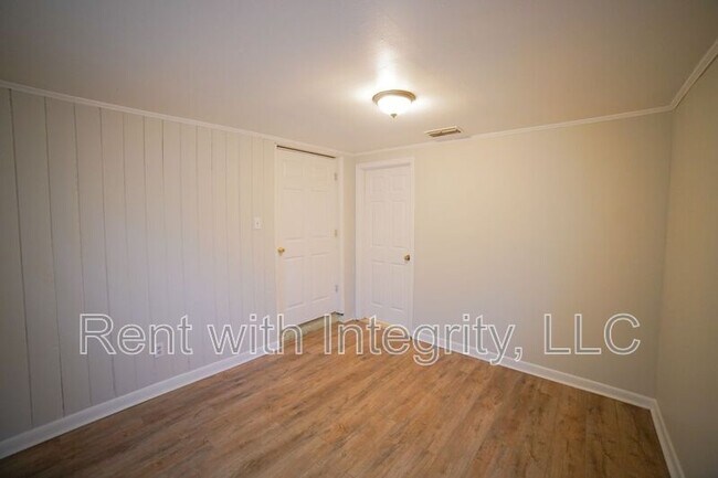 Building Photo - 3424 Orlando Dr