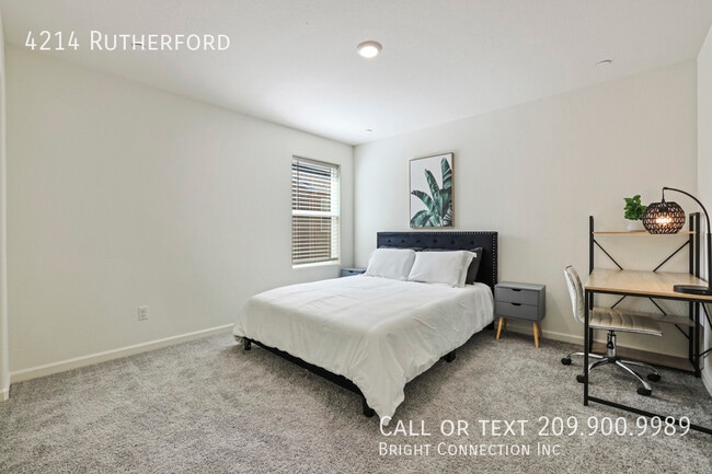 Building Photo - 4214 Rutherford Ave