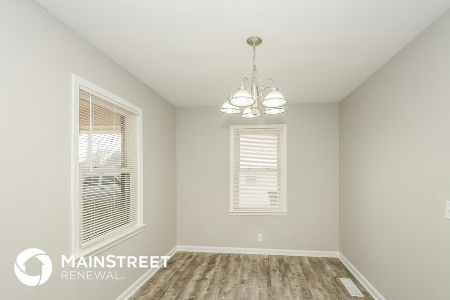 Building Photo - 1326 Berry Hill Rd