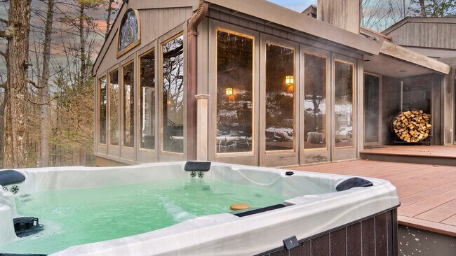 Building Photo - 14 Glendale Rd