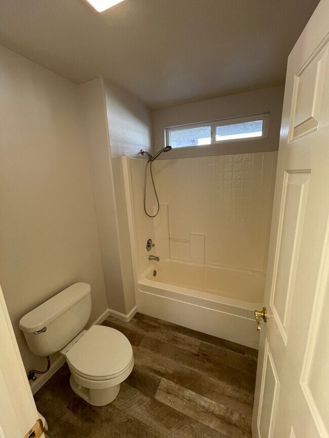 Building Photo - 3 bedroom 2 bath, Mission Ranch Neighborhood, Turnkey ready to move in.