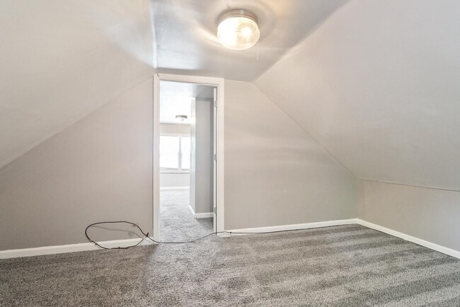 Building Photo - 5147 N 55th St